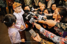 Kocak, Jan Ethes Ditunjuk Jokowi Jadi Jubir Nikahan Kaesang