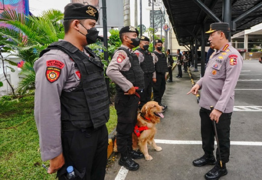 Unggah Foto Pengamanan Akad Nikah Kaesang, Kapolri Digeprek Warganet: Penting Banget Ya?