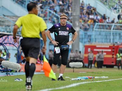 Robert Alberts Mundur Dari Pelatih PSM Makassar