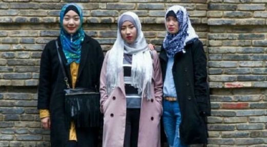 Dikasari Ratusan Netizen karena Pakai Jilbab, Ini Jawaban Gadis Mualaf China