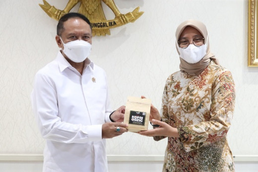 Menpora Amali Dukung World Surfing League (WSL) di Banyuwangi