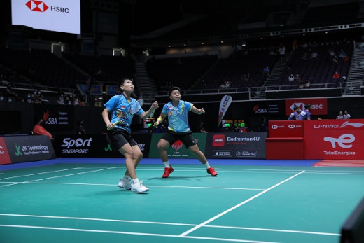 Apriyani/Fadia Singkirkan Pasangan Tuan Rumah