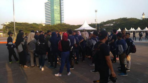 Kapolri dan Artis Hadiri Pawai Obor Api Asian Para Games III di Makassar
