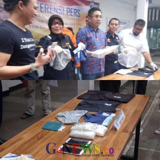 Ini Penampakan Sabu dan Celana Dalam Milik Tersangka Jaringan Narkoba Malaysia yang Ditangkap Polda Metro