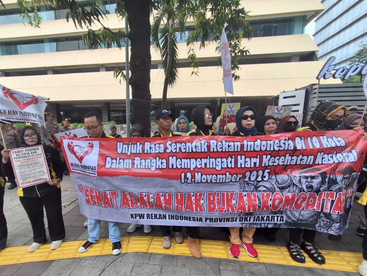 Rekan Indonesia Demo Desak Pemerintah Cabut Perpres dan Permenkes Kegawatdaruratan
