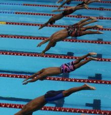 Para Perenang Bintang Rebut Emas di Indonesia Open Aquatic Championship 2017