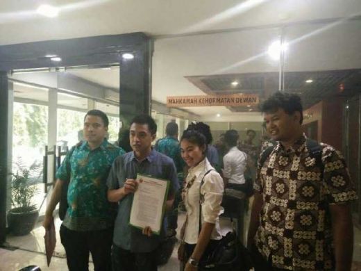 Diduga Menghina Panglima TNI, MKGR Laporkan Anggota DPR dari Fraksi PDIP Ke MKD