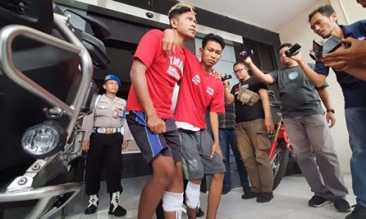 Melawan Petugas, Kakak Beradik Begal Motor Bercelurit di Surabaya di Dor Polisi