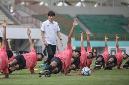Latihan Perdana Timnas U19 Dipantau Shin Tae Yong