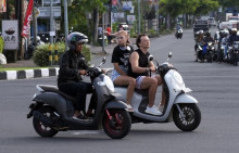 Ini Alasan Turis Asing Tak Boleh Lagi Sewa Sepeda Motor di Bali