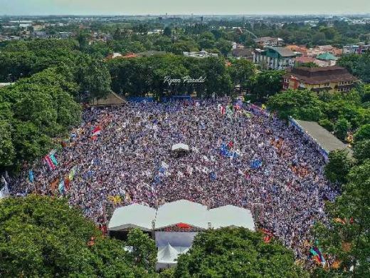 Ribuan Massa Padati Kampanye Terakhir 02 di Tangerang