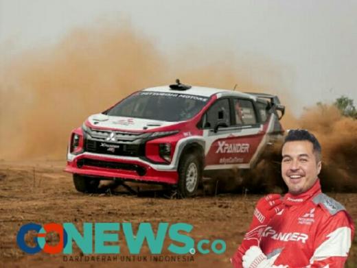 Kunci Sukses Rifat Sungkar saat Geber Mitsubishi Xpander AP4 dan Juara Reli Tanjung Lesung