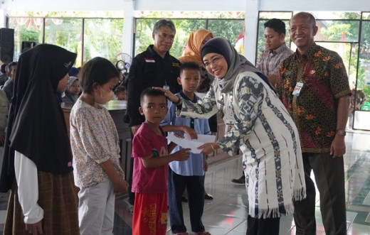 Hari Ini, Ribuan Anak Yatim Terima Bansos Uang Tunai Tahap Satu Senilai Rp500 Ribu