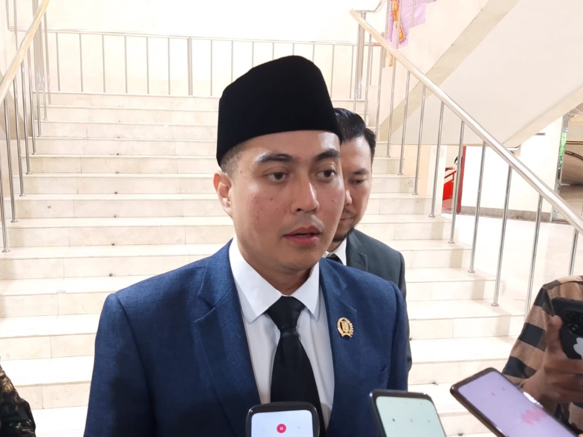 Wibi Andrino: Ranperda Air Minum Harus Jamin Akses dan Perlindungan bagi Seluruh Warga Jakarta