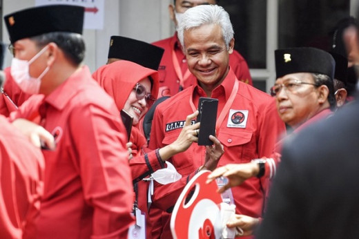 Meski Elektabilitas Tertinggi, Ganjar Pranowo Ibarat Pilot Tak Punya Pesawat