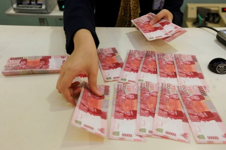 Peluang Pemangkasan Suku Bunga AS Terbuka, Laju Rupiah Stagnan di Rp17.877 per Dolar