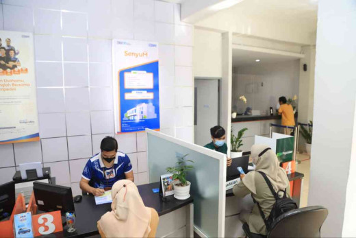 Ini Cerita Nasabah BRI yang Rasakan Manfaat Gerai SENYUM: Layanan Lengkap dan Mudah!