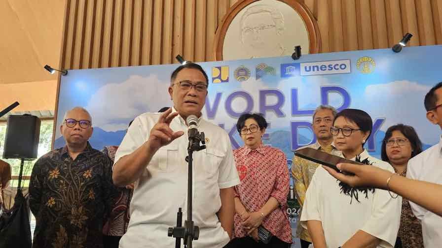 Menteri Lingkungan Hidup Targetkan Karhutla Kalsel Kalteng Tuntas, Kendala Air Jadi Hambatan Utama