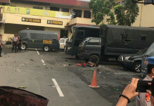 Gerak Cepat, Densus 88 dan Polda Sumut Olah TKP Bom Bunuh Diri di Polrestabes Medan