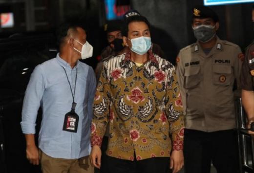 Cerita Polisi Kenalkan Eks Penyidik KPK Robin ke Azis Syamsuddin