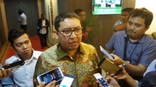 Fadli Zon Mengaku Kasihan dengan Alumni UI yang Deklarasikan Dukung Jokowi-Maruf Amin