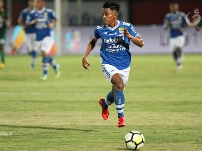 Latihan Perdana Persib Bandung Diikuti 22 Pemain