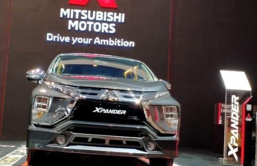 Mitsubishi Patok Target Penjualan 750 Unit di JAW 2022, Xpander dan Xpander Cross Jadi Andalannya