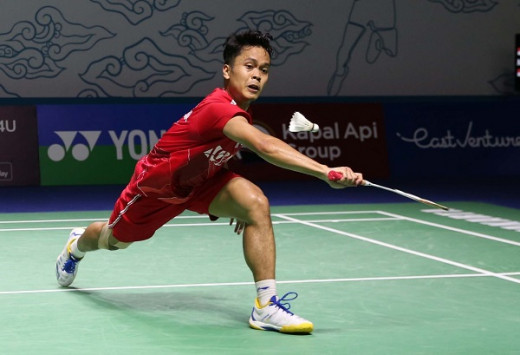 Ginting Singkirkan Tommy Sugiarto