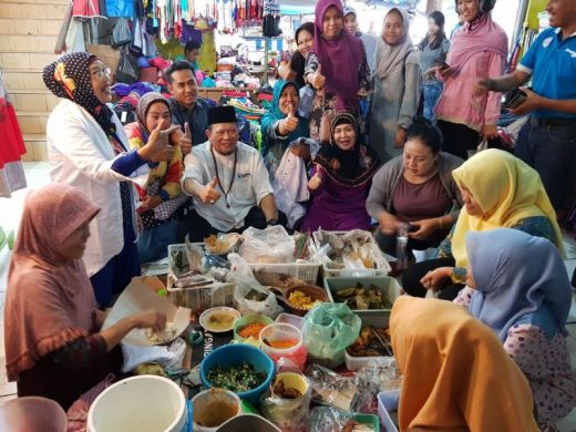 Ketua Kadin Rasa Gubernur La Nyalla Dikerubuti Pedagang di Pasar Jombang