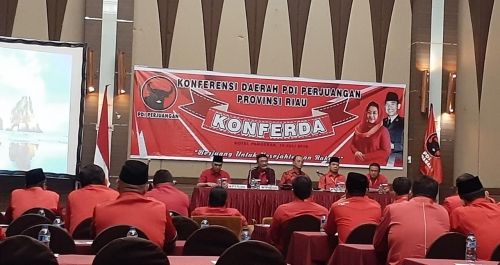 Tok...Tok...Tok..., Zukri Misran Sah Pimpin PDIP Riau Gantikan Kaderismanto