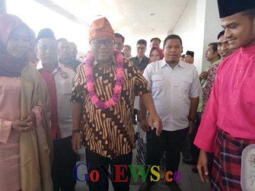 Wakil Ketua MPR Tiba di Lokasi Acara, Gedung PU Provinsi Riau Masih Gelap Gulita