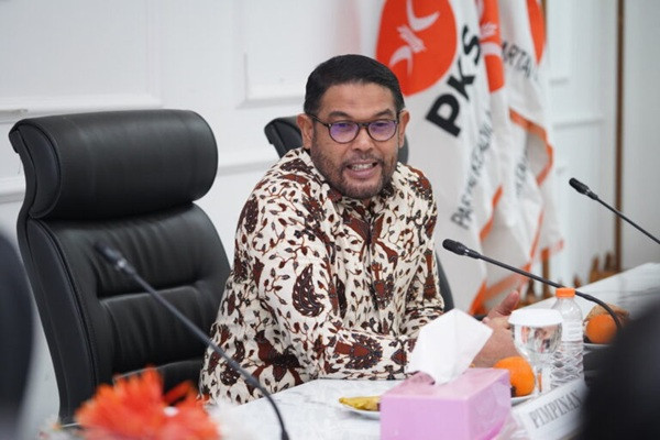 DPR Dukung KPK Bongkar Dugaan Keterlibatan Bos Travel Maktour Grup di Korupsi Kuota Haji