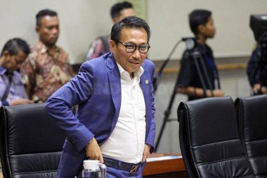 Warga Bentangkan Poster ke Jokowi Ditangkap, Ketua Komisi III DPR Minta Polri Kedepankan Persuasif