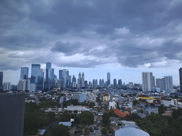 BMKG Prakirakan Jabodetabek Berawan Hari Ini, Potensi Hujan Tetap Ada
