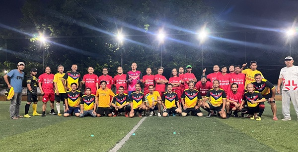 Warrent FC Menang 6-2 atas Alumni IISIP dalam Laga Persahabatan