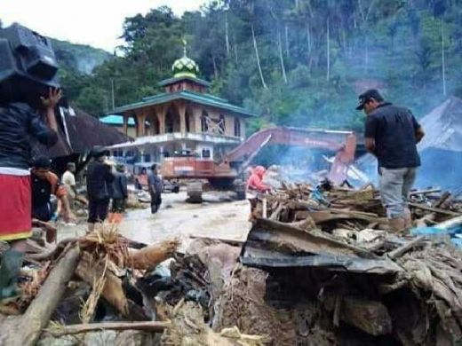 Update Longsor Mandailing Natal, Tim SAR Berhasil Evakuasi 17 Korban Meninggal Dunia