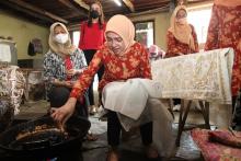 Penasehat DPW Kemenpora Motivasi Pengusaha dan Pengrajin Batik Cirebon