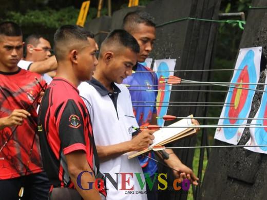 GoNews.co Peserta lomba panahan HUT Brig