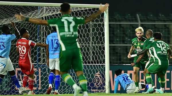Persebaya Belum Menunjukkan Ketajaman Lini Serang
