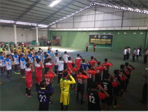 Turut Menjaga Budaya Sehat, Kapolres Apresiasi Laga Futsal Antar Pesantren di Lumajang