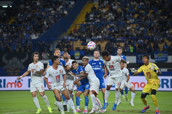 Imran Nahumarury Akui Kecolongan Saat Dikalahkan Persib Bandung