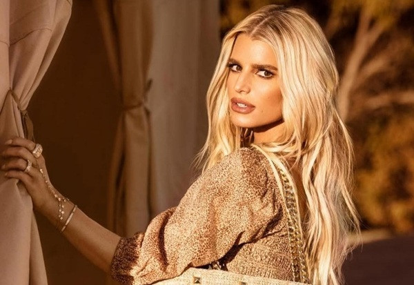 Jessica Simpson Sebut Dua Bagian Tubuhnya yang Takkan Pernah Ia Operasi