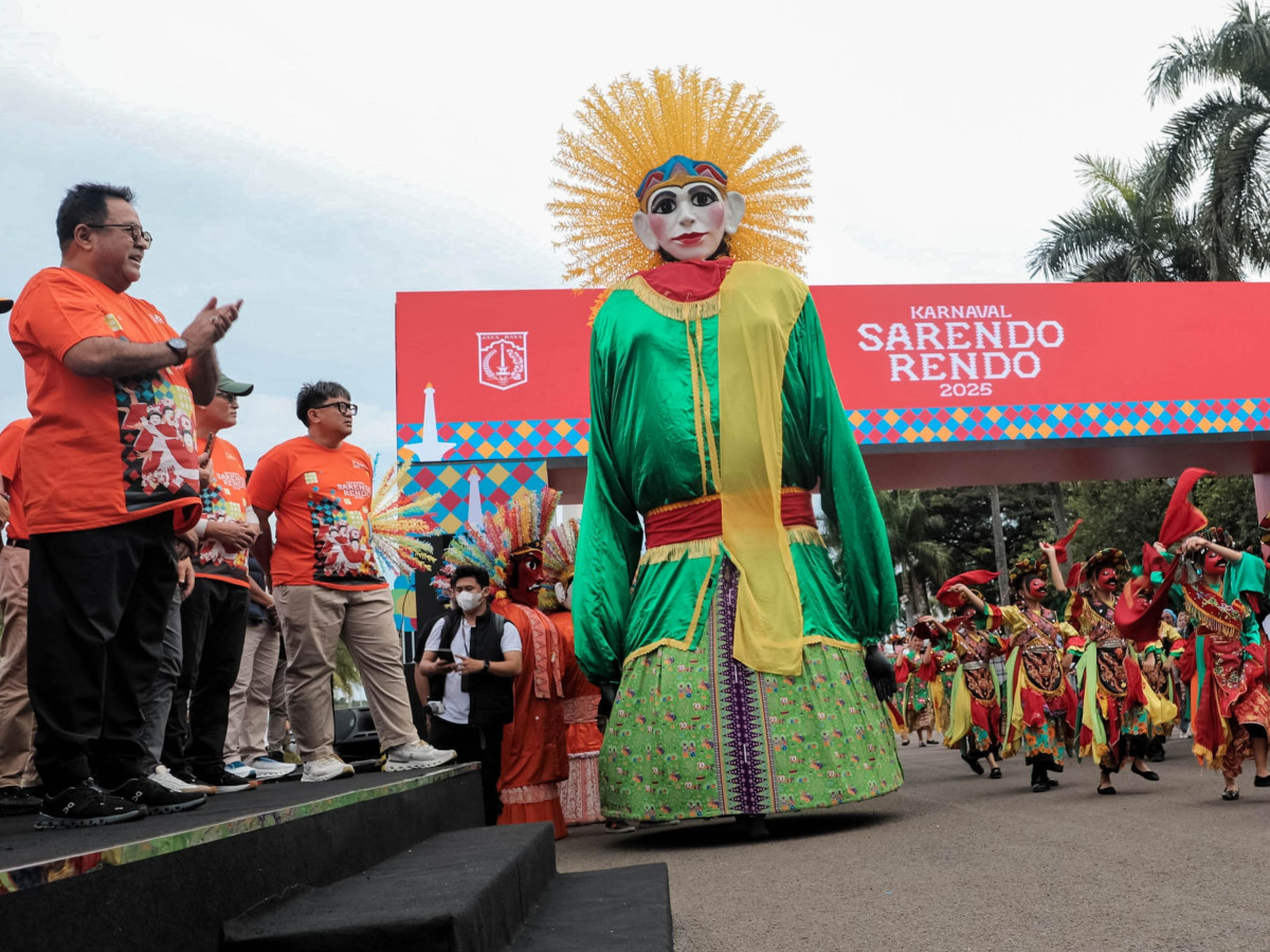 Wagub Rano Dorong Pelestarian Budaya Betawi Lewat Karnaval Sarendo-rendo di Monas