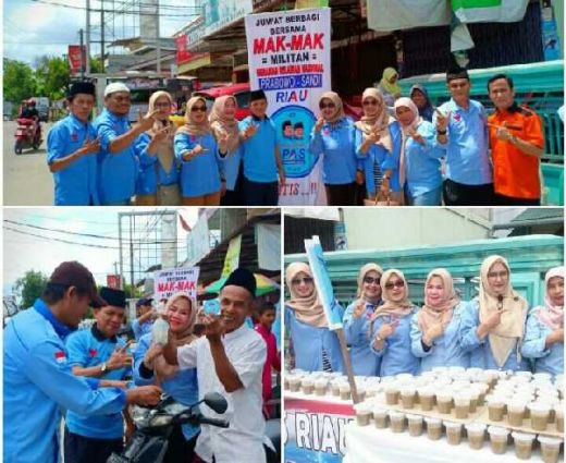 Jumat Barokah, Emak-Emak GRN PAS Riau Bagikan Ratusan Cup Bubur ke Jamaah Solat Jumat
