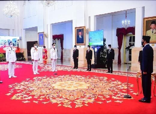 Istana Lantik Olly Dondokambey dan Steven OE Kandouw sebagai Gubernur dan Wakil Gubernur Sulut