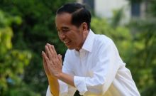 Pesen Jokowi ke Emak-emak Sumut: Bisiki Warga, 17 April Jangan Golput!