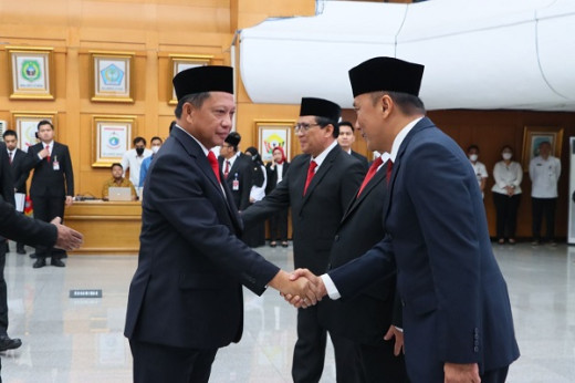 Tangis Haru Hingga Terzudan-zudan di Pisah Sambut Dirjen Dukcapil Kemendagri