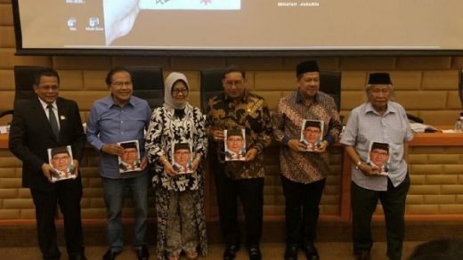 Kata Fadli, Catatan-Catatan Kritis dari Senayan, Akibat DPR yang Tidak Kritis