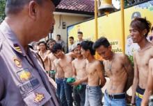 11 Pelaku Pungli Tanjung Priok Kembali Ditangkap, Modusnya Pakai Botol Plastik