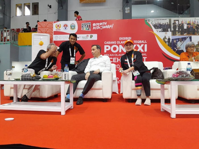 GoNews.co Indra Gamulya saat berbincang